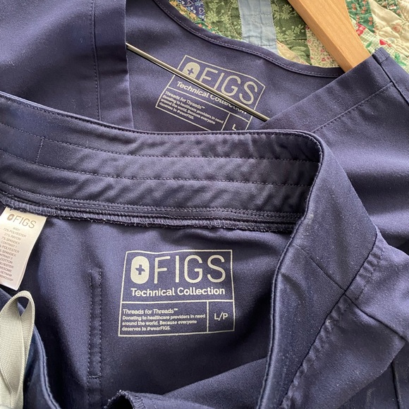 Figs Technical Collection pants only in navy large petite - Picture 6 of 10